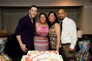 6754_10201057256054763_286333687_n