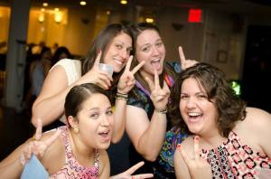 946490_10201057304935985_1901942915_n