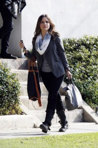 Sophia+Bush+Sophia+Bush+Out+Friends+LA+iUJWWzYIZErl