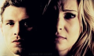 -3-joseph-morgan-and-candice-accola-28493731-500-303