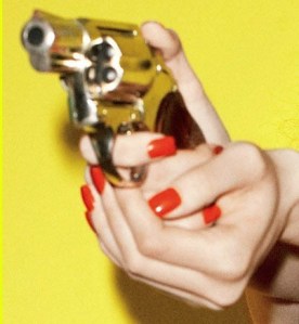 evan-rachel-wood-gun-02