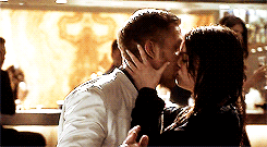 tumblr_mkra31YoOK1qdq710o5_250