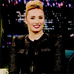 tumblr_n8bdxiydir1rk0e3jo2_250[1]