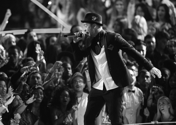 Justin+Timberlake+Alternative+View+MTV+Video+4oASXsfmHGol[1]