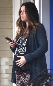 rs_634x1024-150223200849-634.Jessica-Biel-Prgnant-Filming-New-Orleans.3.ms.022315[1]