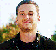 tumblr_mwbp6kiCz11qax2xho8_r1_250[1]