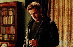 tumblr_mq3x49pHVO1ro8niuo8_250[1]