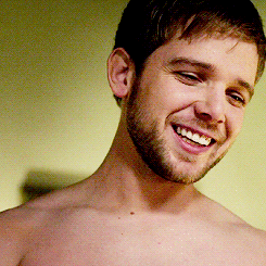 tumblr_o5iiulvger1ro8niuo1_r1_250[1]