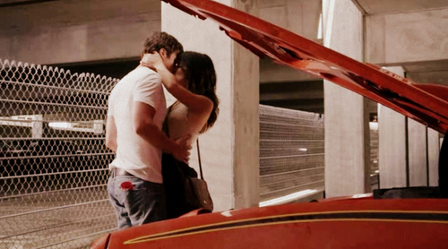 THE-KISS-liam-and-annie-15537269-500-278[1]