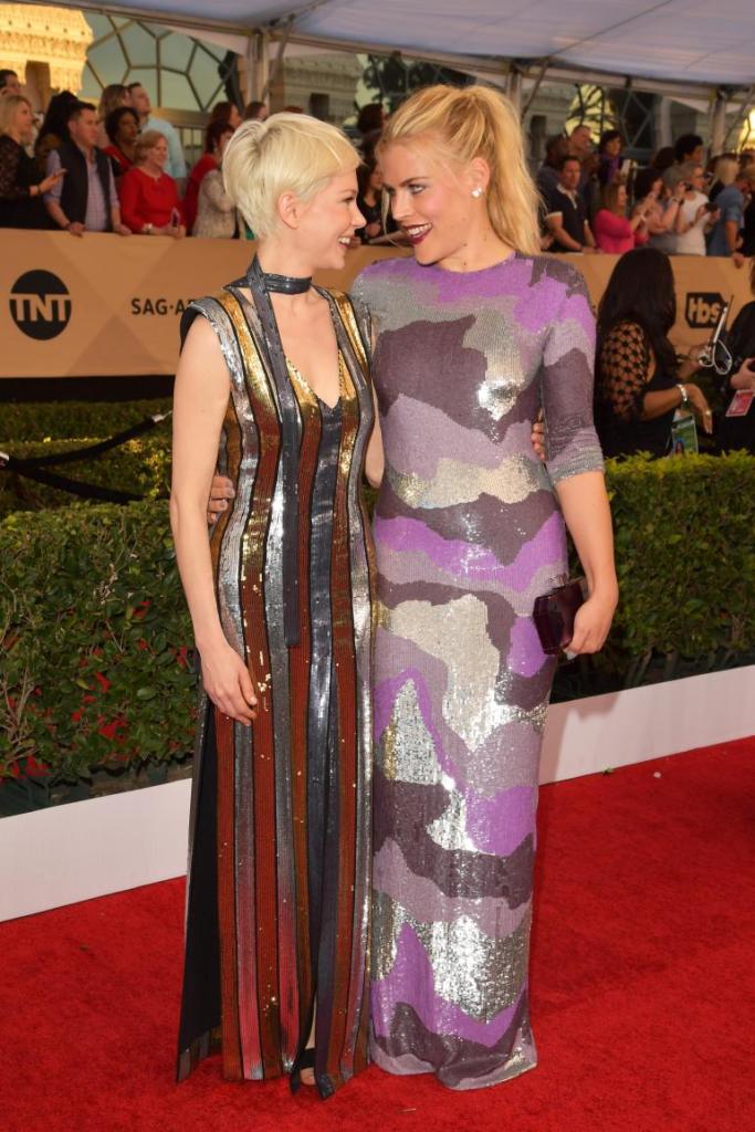 michelle-williams-and-busy-phillips1